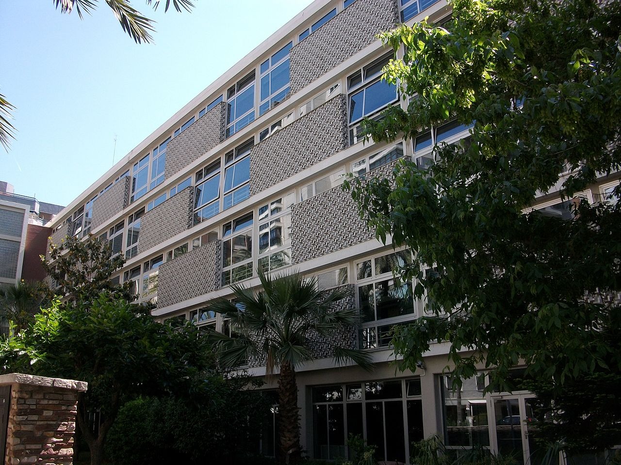 Fachada del Colegio Alemán de Valencia